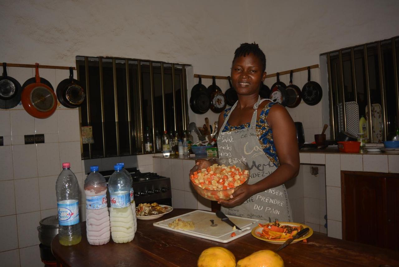 Chez Sabine Bed & Breakfast Abomey Dış mekan fotoğraf